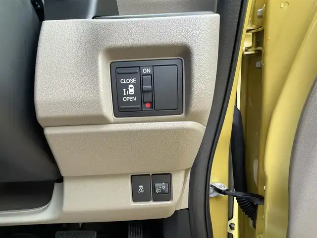 ホンダ Ｎ ＢＯＸ JOY 道北・旭川 2024(令6)年 0.1万km未満 黄 ワンオーナー/チェック柄シート/前席シートヒーター/プッシュスタート/スマートキー/LEDヘッドライト/片側パワースライドドア/フロアマット