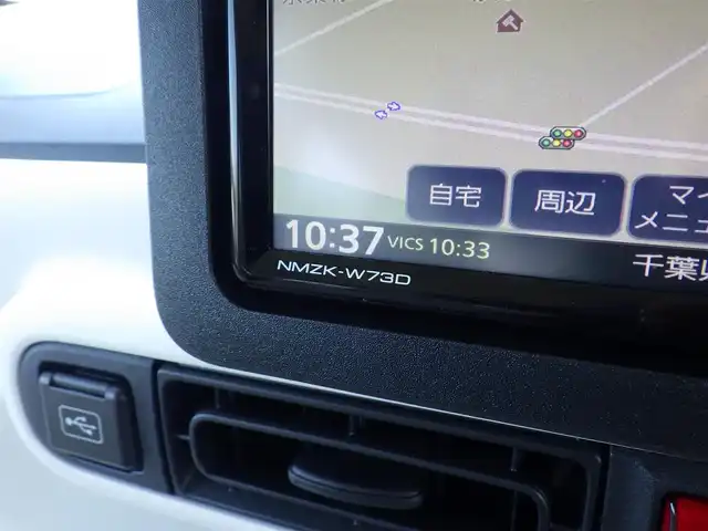 ダイハツ ムーヴ キャンバス ストライプス X 千葉県 2024(令6)年 0.3万km シャイニングホワイトパール/レイクブルーメタリック スマートアシストIII/エコアイドル/両側パワースライドドア/純正メモリーナビ/地デジTV/【DVD/CD再生機能　Bluetooth接続】/バックカメラ/ドライブレコーダー/コーナーセンサー/サイド/カーテンエアバッグ/キーフリーシステム