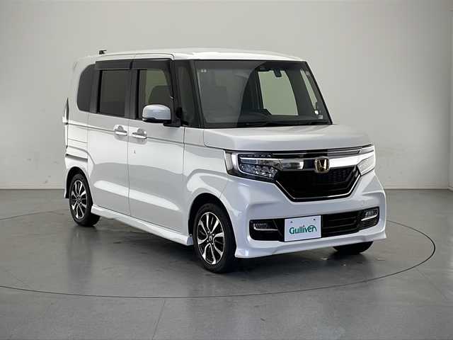 ホンダ Ｎ ＢＯＸ カスタム G L 長野県 2018(平30)年 3.6万km プラチナホワイトパール 純正SDナビ&フルセグTV&CD&DVD&USB&BT/アダプティブクルーズコントロール/レーンキープアシスト/衝突軽減ブレーキ/アイドリングストップ/先行車発進告知/標識認識表示/純正前方ドライブレコーダー/片側パワースライドドア/ステアリングスイッチ/2列目サンシェード/ベンチシート/チップアップシート/バックカメラ/ビルトインETC/LEDヘッドライト/オートライト/電動格納ミラー/ウィンカーミラー/純正14インチAW装着/純正フロアマット/純正ドアバイザー/プッシュスタート/スマートキー