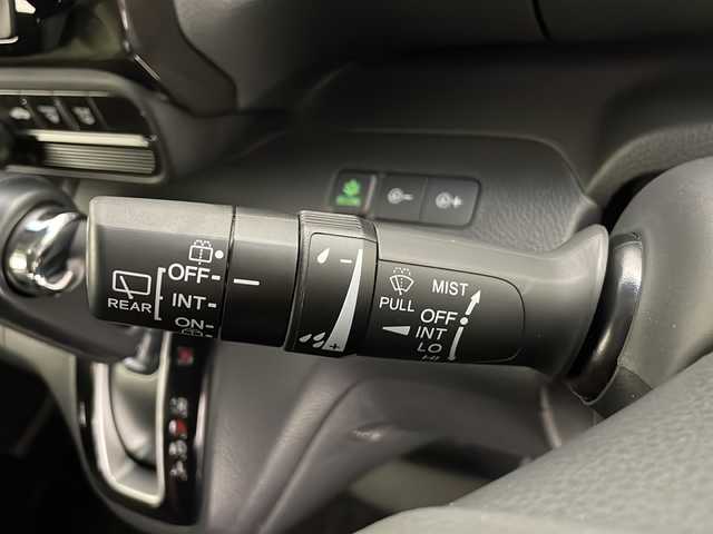 ホンダ Ｎ ＢＯＸ カスタム G L 長野県 2018(平30)年 3.6万km プラチナホワイトパール 純正SDナビ&フルセグTV&CD&DVD&USB&BT/アダプティブクルーズコントロール/レーンキープアシスト/衝突軽減ブレーキ/アイドリングストップ/先行車発進告知/標識認識表示/純正前方ドライブレコーダー/片側パワースライドドア/ステアリングスイッチ/2列目サンシェード/ベンチシート/チップアップシート/バックカメラ/ビルトインETC/LEDヘッドライト/オートライト/電動格納ミラー/ウィンカーミラー/純正14インチAW装着/純正フロアマット/純正ドアバイザー/プッシュスタート/スマートキー