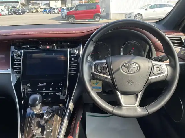 トヨタ ハリアー エレガンス 石川県 2016(平28)年 5.9万km ホワイトパールクリスタルシャイン ワンオーナー/メーカー純正ナビ/フルセグTV/バックカメラ/ドライブレコーダー/ETC/スマートキー/プッシュスタート/電動ミラー/LEDライト/純正アルミホイール/ハーフレザーシート/保証書