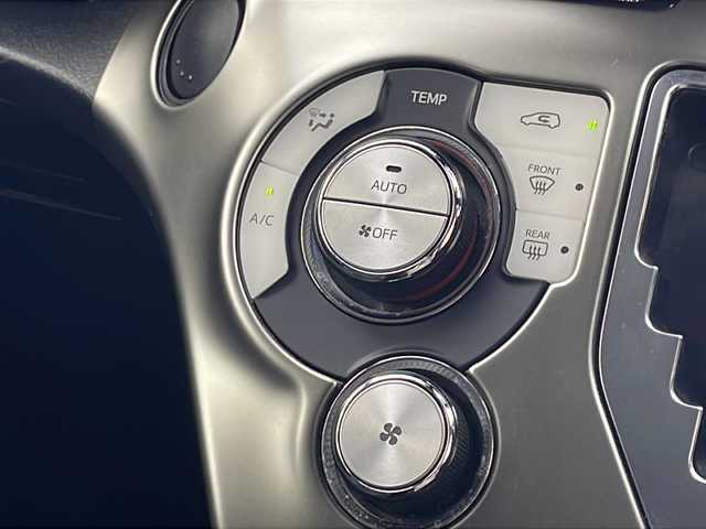 トヨタ シエンタ ハイブリッド G クエロ 宮城県 2018(平30)年 3.9万km ホワイトパールクリスタルシャイン 9インチSDナビ/(FM/AM/SD/iPod/USB/CD/DVD/Blu-ray)/フルセグTV/Bluetooth/ウーファーツイーター/バックカメラ/ETC2.0/前後ナビ連動ドライブレコーダー/プッシュスタート/スマートキー/スペアキー/オートライト/オートマチックハイビーム/LEDヘッドライト/フォグランプ/ルーフスポイラー/ドアバイザー/純正フロアマット/社外15インチアルミホイール