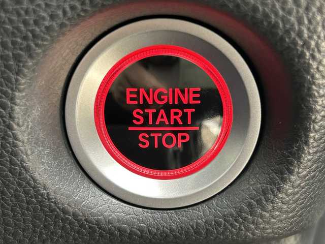 ホンダ Ｎ ＢＯＸ カスタム G L ホンダセンシング 福島県 2019(令1)年 2.2万km クリスタルブラックパール ホンダセンシング/衝突軽減ブレーキ〈CMBS〉/誤発進抑制機能/後方誤発進抑制機能/歩行者事故低減ステアリング/路外逸脱抑制機能/アダプティブクルーズコントロール〈ACC〉/車線維持支援システム〈LKAS〉/オートハイビーム/先行車発進お知らせ機能/標識認識機能/純正ナビゲーション/【CD/DVD/SD/USB/BT/TV】/ドライブレコーダー/ビルトインETC/片側電動スライドドア/ステアリングリモコン/リアドアシェード/LEDオートライト/LEDフォグランプ/純正フロアマット/ドアバイザー