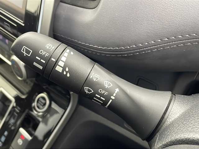 日産 セレナ ハイウェイスター V 栃木県 2020(令2)年 2.5万km ブリリアントホワイトパール 純正10インチSDナビ/ 【AM/FM/CD/DVD/SD/BT/フルセグTV】/全方位カメラ/プロパイロット/車線逸脱警報/車線逸脱防止支援/後側方車両検知警報/後側方衝突防止支援/速度標識表示/道路標識表示/エマージェンシーブレーキ/ブラインドスポットモニター/リアトリフィックアラート/純正フリップダウンモニター/純正ドライブレコーダー 前方/両側パワースライドドア/BUSOUエアロ　フロント/リア/リアアンダー/TEIN車高調/横滑り防止装置/純正ドアバイザー/社外フロアマット/ETC/取扱説明書/純正足回り車載