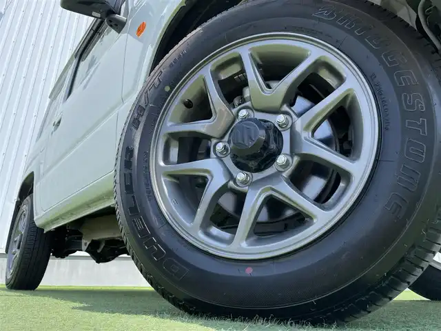 スズキ ジムニー XC 香川県 2020(令2)年 3万km ピュアホワイトP 純正8インチメモリーナビ/→AM/FM/CD/DVD/Bluetooth/フルセグTV/バックカメラ/ETC/ドライブレコーダー/シートヒーター/純正フロアマット/LEDヘッドライト/クルーズコントロール/ステアリングスイッチ/オートライト/プッシュスタート/スマートキー/スペアキー×1/衝突軽減ブレーキ/レーンキープアシスト