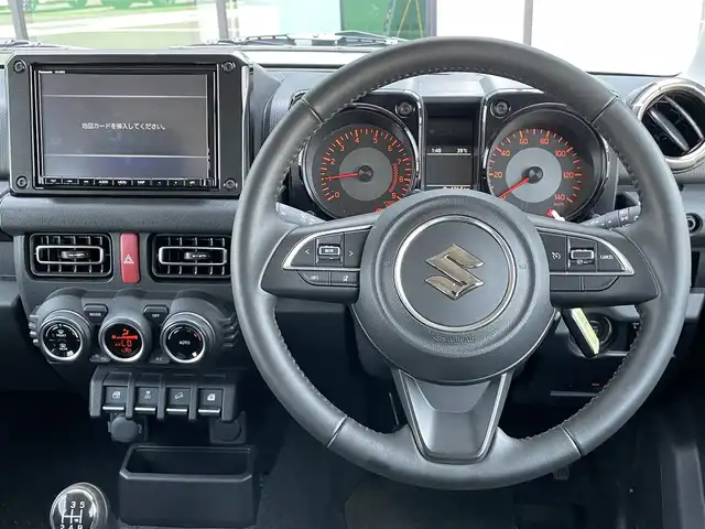 スズキ ジムニー XC 香川県 2020(令2)年 3万km ピュアホワイトP 純正8インチメモリーナビ/→AM/FM/CD/DVD/Bluetooth/フルセグTV/バックカメラ/ETC/ドライブレコーダー/シートヒーター/純正フロアマット/LEDヘッドライト/クルーズコントロール/ステアリングスイッチ/オートライト/プッシュスタート/スマートキー/スペアキー×1/衝突軽減ブレーキ/レーンキープアシスト