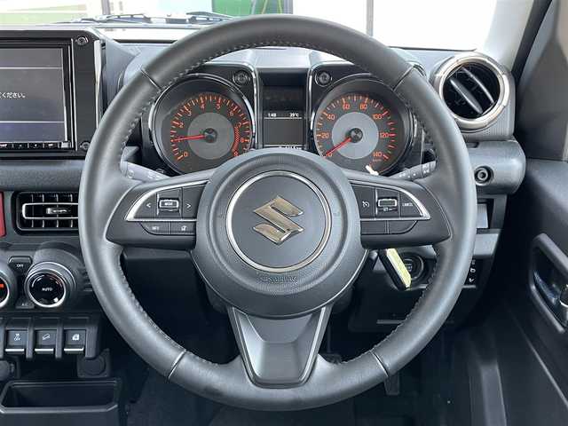 スズキ ジムニー XC 香川県 2020(令2)年 3万km ピュアホワイトP 純正8インチメモリーナビ/→AM/FM/CD/DVD/Bluetooth/フルセグTV/バックカメラ/ETC/ドライブレコーダー/シートヒーター/純正フロアマット/LEDヘッドライト/クルーズコントロール/ステアリングスイッチ/オートライト/プッシュスタート/スマートキー/スペアキー×1/衝突軽減ブレーキ/レーンキープアシスト