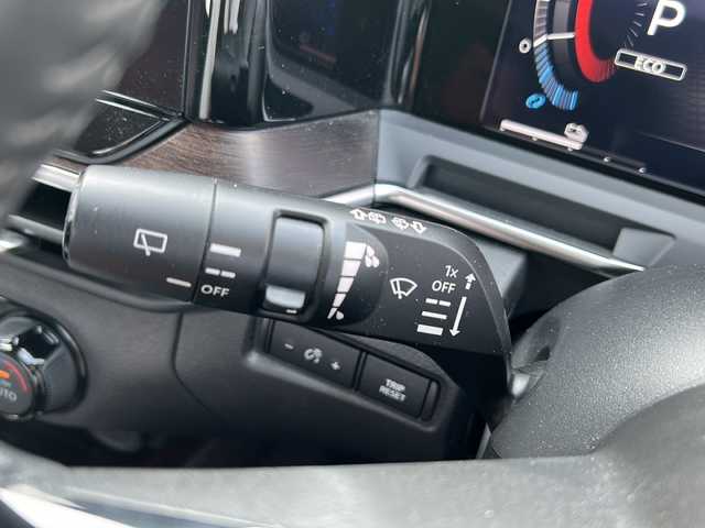 日産 オーラ G 山口県 2022(令4)年 4.2万km オーロラフレアブルーパール NissanConnectナビゲーションシステム/Apple CarPlay/Android Auto/フルセグテレビ/AM/FMラジオ/USBオーディオ、iPod/HDMI接続/Bluetoothオーディオ/Bluetoothハンズフリーフォン機能/アラウンドビューモニター/BOSEパーソナルプラスサウンドシステム/ETC2.0/ドライブレコーダー/電動パーキングブレーキ/オートブレーキホールド/ワイヤレス充電器 /USB電源ソケット/17インチ純正アルミホイール/LEDヘッドランプ/オートライト/LEDフォグランプ/インテリジェントルームミラー/本革巻ステアリング/ステアリングスイッチ/スマートキー（スペアキー有）/プッシュアップスタート/パーキングアシスト/プロパイロット/SOSコール /エマージェンシーブレーキ/踏み間違い衝突防止アシスト/車線逸脱防止支援システム/盗難防止装置/取扱説明書