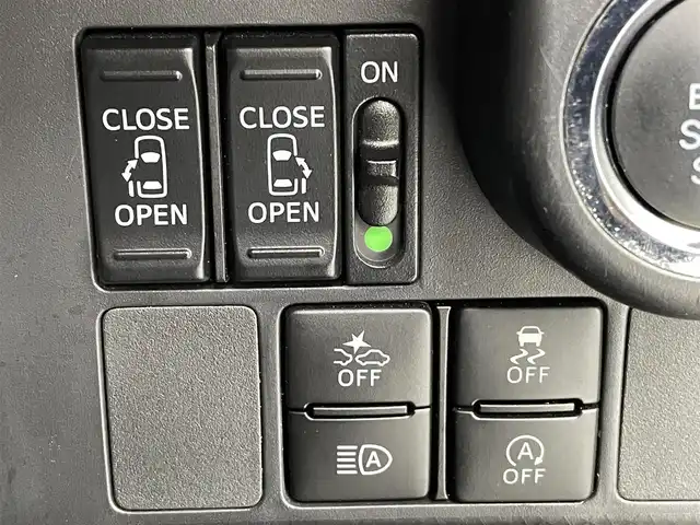 トヨタ ルーミー カスタムG 熊本県 2020(令2)年 4.4万km レーザーブルークリスタルシャイン 純正ナビNSZT-W68T/社外前後ドライブレコーダー/両側パワースライドドア/バックカメラ/ビルトインETC/前席シートヒーター/スマートアシスト/・衝突回避支援ブレーキ/・車線逸脱警報/・車線逸脱抑制/・オートハイビーム/・コーナーセンサー/・誤発進抑制機能/クルーズコントロール/アイドリングストップ/オートライト/LEDヘッドランプ/純正14インチAW/純正フロアマット/スマートキー/プッシュスタート/スペアキー1本