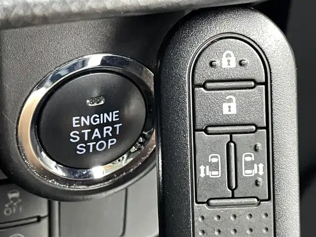 トヨタ ルーミー カスタムG 熊本県 2020(令2)年 4.4万km レーザーブルークリスタルシャイン 純正ナビNSZT-W68T/社外前後ドライブレコーダー/両側パワースライドドア/バックカメラ/ビルトインETC/前席シートヒーター/スマートアシスト/・衝突回避支援ブレーキ/・車線逸脱警報/・車線逸脱抑制/・オートハイビーム/・コーナーセンサー/・誤発進抑制機能/クルーズコントロール/アイドリングストップ/オートライト/LEDヘッドランプ/純正14インチAW/純正フロアマット/スマートキー/プッシュスタート/スペアキー1本