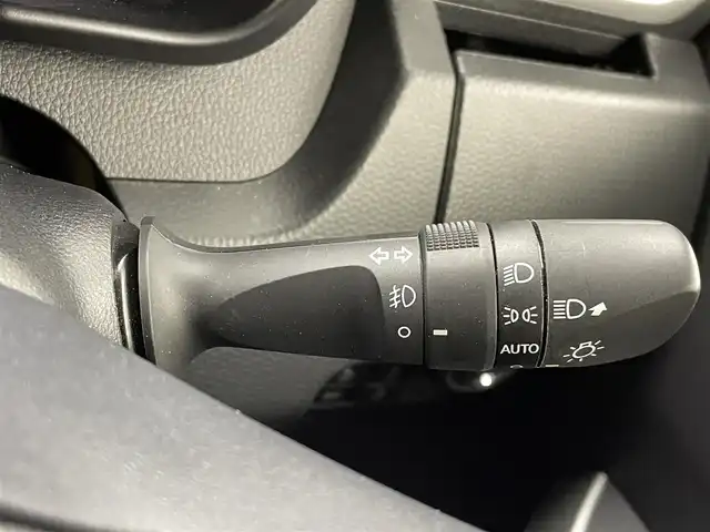 トヨタ ルーミー カスタムG 熊本県 2020(令2)年 4.4万km レーザーブルークリスタルシャイン 純正ナビNSZT-W68T/社外前後ドライブレコーダー/両側パワースライドドア/バックカメラ/ビルトインETC/前席シートヒーター/スマートアシスト/・衝突回避支援ブレーキ/・車線逸脱警報/・車線逸脱抑制/・オートハイビーム/・コーナーセンサー/・誤発進抑制機能/クルーズコントロール/アイドリングストップ/オートライト/LEDヘッドランプ/純正14インチAW/純正フロアマット/スマートキー/プッシュスタート/スペアキー1本