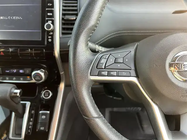 日産 セレナ ハイウェイスター プロパイロットED 栃木県 2017(平29)年 7.5万km カシミヤグレージュ ４WD/エマージェンシーブレーキ/プロパイロット/純正9インチナビ/フルセグTV/Bluetooth/DVD/Blu-ray/USB/TVキャンセラー/純正フリップダウンモニター/両側ハンズフリーパワースライドドア/バックカメラ/ETC/LEDヘッドライト/ドアバイザー/アイドリングストップ/横滑り防止装置/純正15インチAW