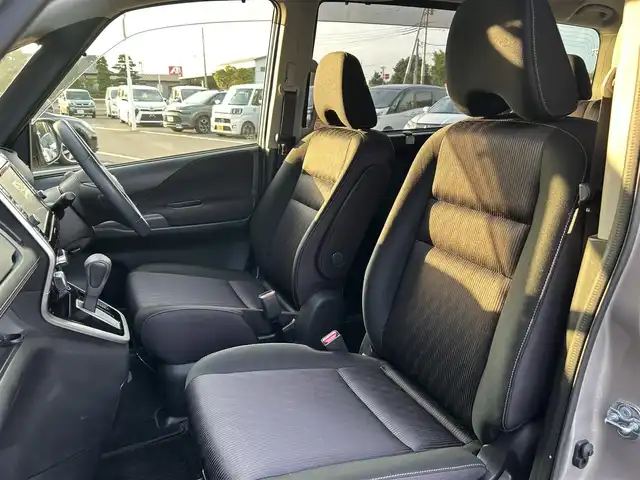 日産 セレナ ハイウェイスター プロパイロットED 栃木県 2017(平29)年 7.5万km カシミヤグレージュ ４WD/エマージェンシーブレーキ/プロパイロット/純正9インチナビ/フルセグTV/Bluetooth/DVD/Blu-ray/USB/TVキャンセラー/純正フリップダウンモニター/両側ハンズフリーパワースライドドア/バックカメラ/ETC/LEDヘッドライト/ドアバイザー/アイドリングストップ/横滑り防止装置/純正15インチAW