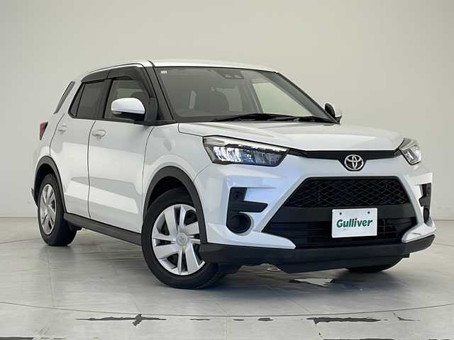 トヨタ ライズ XS 沖縄県 2020(令2)年 7.1万km シャイニングホワイトパール 純正ナビ(NSZT-W66T)/（フルセグTV　DVD　Bluetooth接続　USB）/バックカメラ/ビルトインETC/クリアランスソナー/衝突被害軽減ブレーキ/スマートキー/スペアキー/プッシュスタート/純正フロアマット/LEDヘッドライト/オートライト/アイドリングストップ/ドアバイザー/電動格納ウインカーミラー