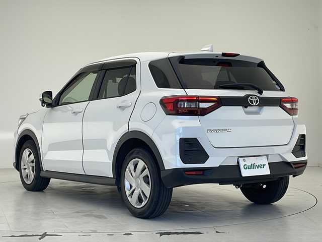 トヨタ ライズ XS 沖縄県 2020(令2)年 7.1万km シャイニングホワイトパール 純正ナビ(NSZT-W66T)/（フルセグTV　DVD　Bluetooth接続　USB）/バックカメラ/ビルトインETC/クリアランスソナー/衝突被害軽減ブレーキ/スマートキー/スペアキー/プッシュスタート/純正フロアマット/LEDヘッドライト/オートライト/アイドリングストップ/ドアバイザー/電動格納ウインカーミラー