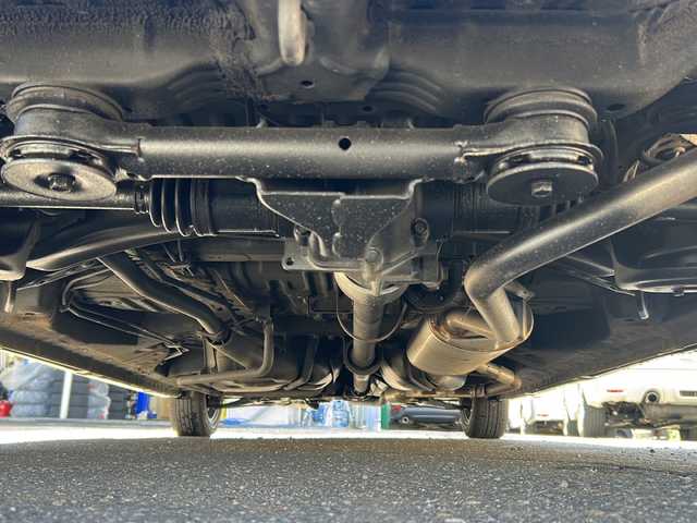 ホンダ Ｎ ＢＯＸ カスタム L 道東・釧路十勝 2023(令5)年 1.4万km クリスタルブラックパール 4WD/純正ディスプレイオーディオ/  (CD/BT/ワンセグTV)/バックカメラ/ホンダセンシング/  衝突軽減ブレーキ(CMBS)/  誤発進抑制機能/  歩行者事故低減ステアリング/  路外逸脱抑制機能/  アダプティブクルーズコントロール(ACC)/  車線維持支援システム(LKAS)/  先行車発進お知らせ機能/  標識認識機能/  後方誤発進抑制機能/  オートハイビーム/  パーキングセンサーシステム/LEDヘッドライト/フォグライト/サイド/カーテンエアバック/後席シートベルト締め忘れ警告灯/片側パワースライドドア/USBソケット/ステアリングリモコン/コーナーセンサー/シートヒーター/ミラーヒーター/ウィンカーミラー/電動格納ミラー/横滑り防止装置/ベンチシート/ドアバイザー/純正フロアマット/運転席シートリフター/純正エンジンスターター/スマートキー/エンジンプッシュスタート/スペアキー/純正14インチアルミホイール/取扱説明書/保証書/ナビ取説