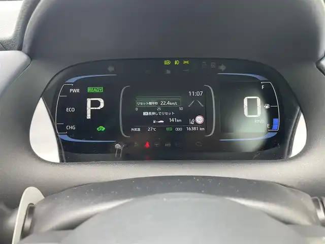 トヨタ アクア Z 富山県 2023(令5)年 1.7万km アーバンカーキ １オーナー／/純正ナビ／/フルセグＴＶ／/Ｂｌｕｅｔｏｏｔｈ／/Ｂカメラ／/ビルトインＥＴＣ２．０／/ＡＣ１００Ｖ電源／/レーダークルコン／/レーンキープアシスト／/セーフティセンス／/オートマチックハイビーム/LEDオートライト/LEDフォグライト/運転席パワーシート/前席シートヒーター／/ハーフレザーシート/社外アルミホイール付スタッドレスタイヤ4本有
