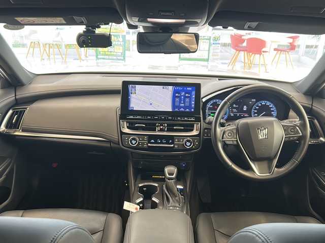 トヨタ クラウン ハイブリッド RS アドバンス 岐阜県 2021(令3)年 1.1万km プレシャスホワイトパール 純正12.3インチSDナビ/パノラミックビューモニター/トヨタセーフティセンス/ブラインドスポットモニター/デジタルインナーミラー/アダプティブクルーズコントロール/置くだけ充電/Bluetooth/フルセグTV/ドライブレコーダー/ETC/黒カワエアーシート(D＋N席)/シートヒーター(D＋N席)/スペアキー/プッシュスタート/トランクイージークローザー/パワーシート(D＋N席)/メモリーシート/DVD/アイドリングストップ/スペアキー/プラスサポートスマートキー