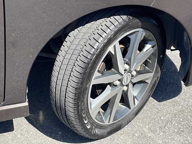日産 デイズ ルークス ハイウェイスターX 長野県 2019(令1)年 1.7万km アッシュブラウンM ４WD/メモリナビフルセグTV/アラウンドビューモニター/エマージェンシーブレーキ/両側パワースライドドア/ハーフレザーシート/ドライブレコーダー /ETC/純正15インチアルミ/踏み間違い防止/LEDヘッドライト
