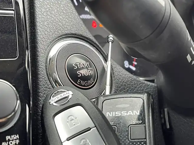 日産 エクストレイル 20Xi エクストリーマーX 宮城県 2020(令2)年 5.6万km チタニウムカーキ ワンオーナー//4WD//プロパイロット//純正SDナビ(MM519D-L)/CD/DVD/SD/BT/フルセグ//アラウンドビューモニター//デジタルインナーミラー//ETC//純正ドライブレコーダー//エマージェンシーブレーキ//レーンキープアシスト//レーダークルーズコントロール//パーキングアシスト//ダウンヒルアシストコントロール//カプロンシート//全席シートヒーター//パワーバックドア//LEDヘッドライト//フォグライト//オートライト//純正フロアマット//純正エンジンスターター//保証書//スタッドレスAWセット車載