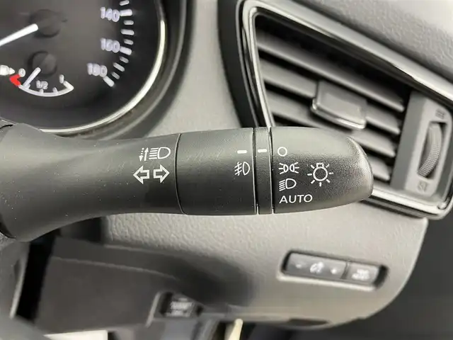 日産 エクストレイル 20Xi エクストリーマーX 宮城県 2020(令2)年 5.6万km チタニウムカーキ ワンオーナー//4WD//プロパイロット//純正SDナビ(MM519D-L)/CD/DVD/SD/BT/フルセグ//アラウンドビューモニター//デジタルインナーミラー//ETC//純正ドライブレコーダー//エマージェンシーブレーキ//レーンキープアシスト//レーダークルーズコントロール//パーキングアシスト//ダウンヒルアシストコントロール//カプロンシート//全席シートヒーター//パワーバックドア//LEDヘッドライト//フォグライト//オートライト//純正フロアマット//純正エンジンスターター//保証書//スタッドレスAWセット車載