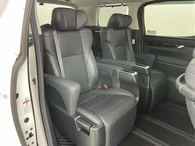 トヨタ アルファード S Cパッケージ 岡山県 2021(令3)年 4.3万km ホワイトパールクリスタルシャイン サンルーフ/純正9インチナビ/（CD/DVD/TV/BT)/純正12.1インチ後席モニター/バックカメラ/デジタルインナーミラー/AC１００V電源/両側パワースライドドア/パワーバックドア/シートベンチレーション/シートメモリー/レーダークルーズコントロール/ブラインドスポットモニター/前後ドライブレコーダー/純正18インチアルミホイール