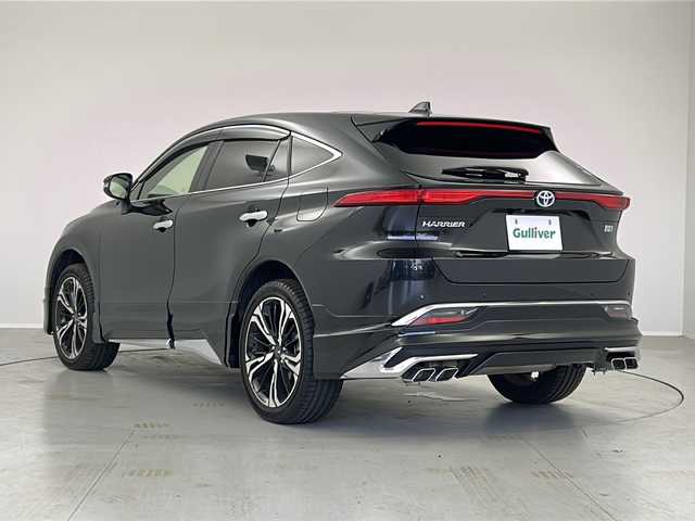 トヨタ ハリアー ハイブリッド Z レザーパッケージ 茨城県 2020(令2)年 4.5万km プレシャスブラックパール パノラマルーフ【調光機能あり】/モデリスタフルエアロ/純正メーカーOPナビ/ (フルセグTV/Bluetooth/USB/Miracast)/パノラミックビューモニター/ビルトインETC2.0/JBLサウンド/デジタルインナーミラー/レザーシート/前席パワーシート【メモリ機能あり】/前席シートヒーター/エアシート/パワーバックドア/ステアリングヒーター/TOYOTA Safety Sense/・レーダークルーズ コントロール/・プリクラッシュセーフティ/・レーントレーシングアシスト/・レーンディパーチャーアラート/・ロードサインアシスト/・先行車発進告知機能/・オートマチックハイビーム/ブラインドスポットモニター/ヘッドアップディスプレイ/横滑り防止装置/スマートキー/社外20インチアルミホイール【モデリスタ】/純正LEDヘッドライト/スペアキー1本/保証書/取扱説明書