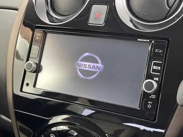 日産 ノート e－パワー メダリスト 新潟県 2016(平28)年 4.5万km シャイニングブルー 純正ディラーオプションナビ　(CD・DVD・Bluetooth)/フルセグ/全方位カメラ/レザーシート/デジタルインナーミラー/ETC/衝突軽減ブレーキ/LEDヘッドライト