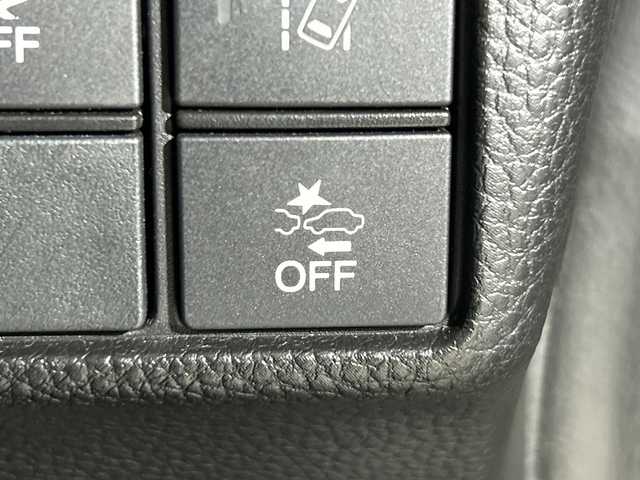 ホンダ Ｎ ＢＯＸ カスタム G L ターボ ホンダセンシング 神奈川県 2018(平30)年 5.9万km プレミアムホワイトパールⅡ 純正8型SDナビゲーション【VXU-185NBi】/フルセグ　CD DVD　MUSICRACK　USB　Bluetooth　AUX　AppleCarPlay　iPod/バックカメラ/両側電動スライドドア【サンシェード】/ホンダセンシング/衝突軽減ブレーキ/誤発進抑制機能/歩行者事故低減ステアリング/路外逸脱抑制機能/渋滞追従機能付きアダプティブクルーズコントロール/車線維持支援システム/先行車発進お知らせ機能/標識認識機能/近距離衝突軽減ブレーキ/前後ソナー/オートハイビーム/ハーフレザーシート/革巻きステアリング/パドルシフト/純正前方ドライブレコーダー/プッシュスタート/スマートキー/純正15インチアルミホイール/LEDヘッドランプ/LEDフロントフォグランプ/オートライト/純正サイド/リアスポイラー