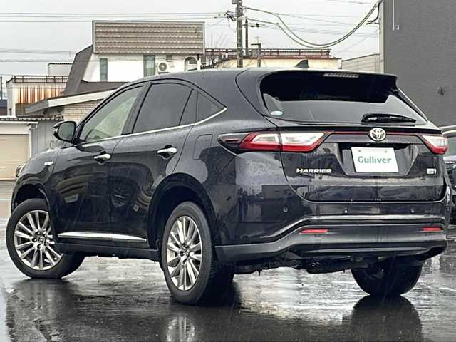 トヨタ ハリアー ハイブリッド プログレス 道北・旭川 2018(平30)年 7.9万km スパークリングブラックパールクリスタルシャイン /4WD//禁煙車//JBLサウンド//純正ナビ//BT/CD/DVD/USB/AUX/BD/フルセグ//トヨタセーフティセンスP//LDA//PCS//クリアランスソナー//ACC//ICS//パワーバックドア//全方位カメラ//革巻きステアリング//ステアリングスイッチ//オートライト//LEDヘッドライト//フォグランプ//オートマチックハイビーム//ハーフレザーシート//ETC//オートワイパー//スペアキー//オートリトラミラー//ラゲッジマット