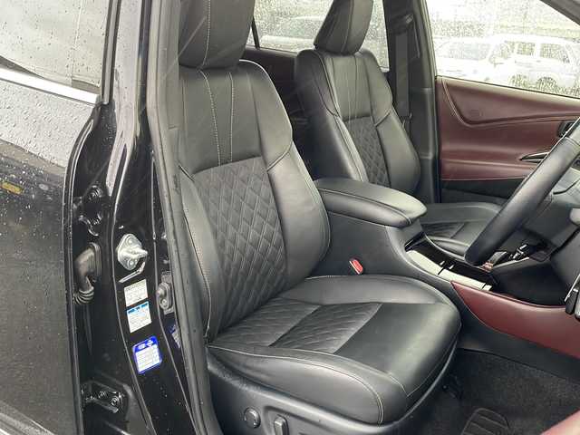 トヨタ ハリアー ハイブリッド プログレス 道北・旭川 2018(平30)年 7.9万km スパークリングブラックパールクリスタルシャイン /4WD//禁煙車//JBLサウンド//純正ナビ//BT/CD/DVD/USB/AUX/BD/フルセグ//トヨタセーフティセンスP//LDA//PCS//クリアランスソナー//ACC//ICS//パワーバックドア//全方位カメラ//革巻きステアリング//ステアリングスイッチ//オートライト//LEDヘッドライト//フォグランプ//オートマチックハイビーム//ハーフレザーシート//ETC//オートワイパー//スペアキー//オートリトラミラー//ラゲッジマット