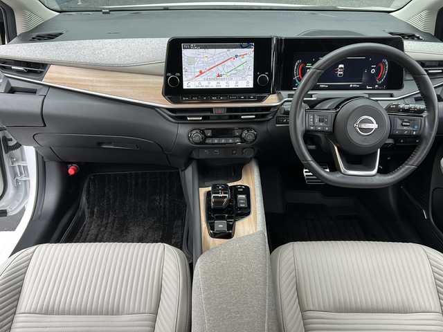 日産 オーラ G レザーエディション 広島県 2023(令5)年 0.7万km ピュアホワイトパール 禁煙/プロパイロット/ＢＯＳＥサウンド/純正ナビ/フルセグTV/Bluetooth/USB/アラウンドビューモニター/レザーシート/シートヒーター/ワイヤレス充電/ステアリングスイッチ/ステアリングヒーター/デジタルインナーミラー/ドライブレコーダー/コーナーセンサー/BSM/純正アルミホイール/純正フロアマット/純正ドアバイザー