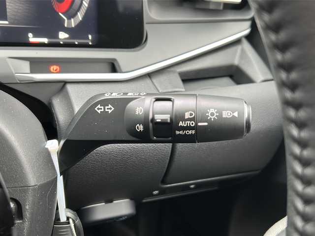 日産 オーラ G レザーエディション 広島県 2023(令5)年 0.7万km ピュアホワイトパール 禁煙/プロパイロット/ＢＯＳＥサウンド/純正ナビ/フルセグTV/Bluetooth/USB/アラウンドビューモニター/レザーシート/シートヒーター/ワイヤレス充電/ステアリングスイッチ/ステアリングヒーター/デジタルインナーミラー/ドライブレコーダー/コーナーセンサー/BSM/純正アルミホイール/純正フロアマット/純正ドアバイザー