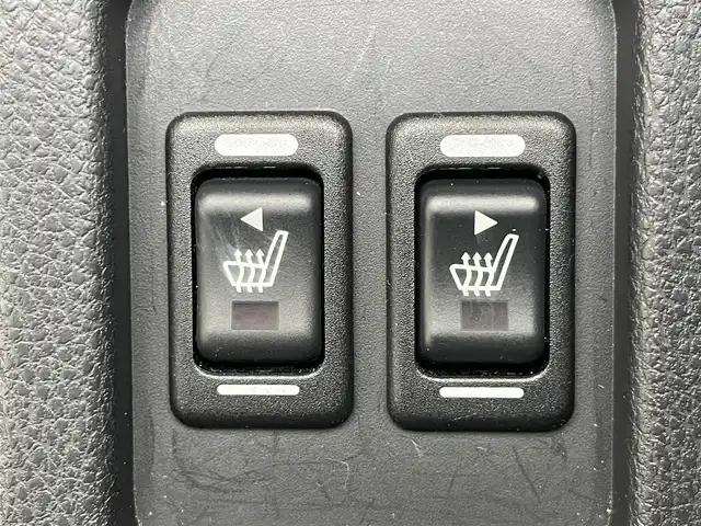 トヨタ ８６ GT リミテッド 愛知県 2019(平31)年 4.6万km クリスタルホワイトパール 純正ナビ　ＢＬＩＴＺ車高調　ＨＫＳマフラー　禁煙　ＭＴ車　バックカメラ　ハーフレザー　シートヒーター　リアウィング　社外１８インチアルミ　ドライブレコーダー　ＬＥＤオートライト　クルコン　フォグランプ　モデリスタエアロ　純正フロアマット　ETC