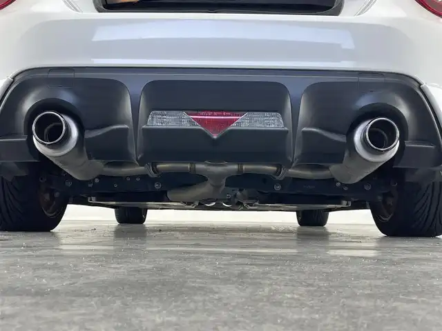 トヨタ ８６ GT リミテッド 愛知県 2019(平31)年 4.6万km クリスタルホワイトパール 純正ナビ　ＢＬＩＴＺ車高調　ＨＫＳマフラー　禁煙　ＭＴ車　バックカメラ　ハーフレザー　シートヒーター　リアウィング　社外１８インチアルミ　ドライブレコーダー　ＬＥＤオートライト　クルコン　フォグランプ　モデリスタエアロ　純正フロアマット　ETC