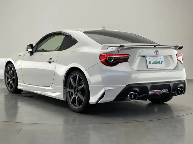 トヨタ ８６ GT リミテッド 愛知県 2019(平31)年 4.6万km クリスタルホワイトパール 純正ナビ　ＢＬＩＴＺ車高調　ＨＫＳマフラー　禁煙　ＭＴ車　バックカメラ　ハーフレザー　シートヒーター　リアウィング　社外１８インチアルミ　ドライブレコーダー　ＬＥＤオートライト　クルコン　フォグランプ　モデリスタエアロ　純正フロアマット　ETC