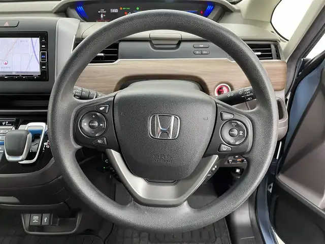 ホンダ フリード ハイブリット G ホンダセンシング 宮城県 2021(令3)年 3.8万km シーグラスブルーパール 純正ナビ/ホンダセンシング/両側電動スライド/ハンズフリーオートスライド/アダプティブクルーズコントロール/衝突軽減ブレーキ/レーンキープアシスト/バックモニター/ＬＥＤヘッドライト/フロントウィンドウ熱線/シートヒーター/ビルトインＥＴＣ/フルセグTV/Bluetoothオーディオ/前後ドライブレコーダー