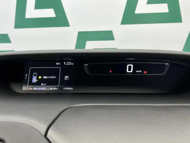 日産 セレナ ハイウェイスター 鹿児島県 2017(平29)年 6.2万km ブリリアントホワイトパール 2トーン 禁煙車/プロパイロット/　・レーンキープアシスト/　・自動駐車システム/　・クルーズコントロール(追従走行あり)/純正9インチナビ(MM516D-L)/　・Bluetooth/　・AppleCarPlay/　・AndroidAuto/　・AUX/iPod/　・フルセグTV/　・USB/　・AM/FM/両側パワースライドドア/後席モニター/全周囲カメラ/デジタルインナーミラー/前後コーナーセンサー/ETC/ドライブレコーダー/純正フロアマット/純正アルミホイール/電動格納ミラー