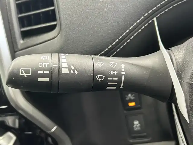 日産 セレナ ハイウェイスター 鹿児島県 2017(平29)年 6.2万km ブリリアントホワイトパール 2トーン 禁煙車/プロパイロット/　・レーンキープアシスト/　・自動駐車システム/　・クルーズコントロール(追従走行あり)/純正9インチナビ(MM516D-L)/　・Bluetooth/　・AppleCarPlay/　・AndroidAuto/　・AUX/iPod/　・フルセグTV/　・USB/　・AM/FM/両側パワースライドドア/後席モニター/全周囲カメラ/デジタルインナーミラー/前後コーナーセンサー/ETC/ドライブレコーダー/純正フロアマット/純正アルミホイール/電動格納ミラー