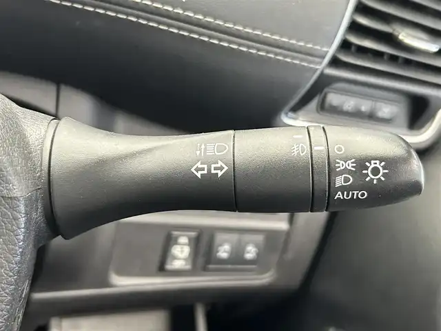 日産 セレナ ハイウェイスター 鹿児島県 2017(平29)年 6.2万km ブリリアントホワイトパール 2トーン 禁煙車/プロパイロット/　・レーンキープアシスト/　・自動駐車システム/　・クルーズコントロール(追従走行あり)/純正9インチナビ(MM516D-L)/　・Bluetooth/　・AppleCarPlay/　・AndroidAuto/　・AUX/iPod/　・フルセグTV/　・USB/　・AM/FM/両側パワースライドドア/後席モニター/全周囲カメラ/デジタルインナーミラー/前後コーナーセンサー/ETC/ドライブレコーダー/純正フロアマット/純正アルミホイール/電動格納ミラー