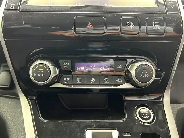 日産 セレナ ハイウェイスター 鹿児島県 2017(平29)年 6.2万km ブリリアントホワイトパール 2トーン 禁煙車/プロパイロット/　・レーンキープアシスト/　・自動駐車システム/　・クルーズコントロール(追従走行あり)/純正9インチナビ(MM516D-L)/　・Bluetooth/　・AppleCarPlay/　・AndroidAuto/　・AUX/iPod/　・フルセグTV/　・USB/　・AM/FM/両側パワースライドドア/後席モニター/全周囲カメラ/デジタルインナーミラー/前後コーナーセンサー/ETC/ドライブレコーダー/純正フロアマット/純正アルミホイール/電動格納ミラー