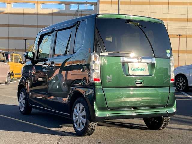 ホンダ Ｎ ＢＯＸ G SSパッケージ 宮城県 2017(平29)年 6万km ブリティッシュグリーンP 登録時走行距離59715km/プッシュスタート/パワーステアリング/パワーウインドウ/スペアキー有り/シートヒーター/ステアリングリモコン/両側パワースライドドア/アイドリングストップ/AAC/電動格納ミラー/バックカメラ/タイヤ【ブリヂストン・セイバーリング】24年製/横滑り防止/CTBA　offスイッチ/ドライブレコーダー/純正フロアマット/純正ワンセグナビ/CD/SD・USB/AM/FM/Bluetooth接続/ABS/盗難防止装置/衝突軽減装置/オートライト/純正アルミホイール