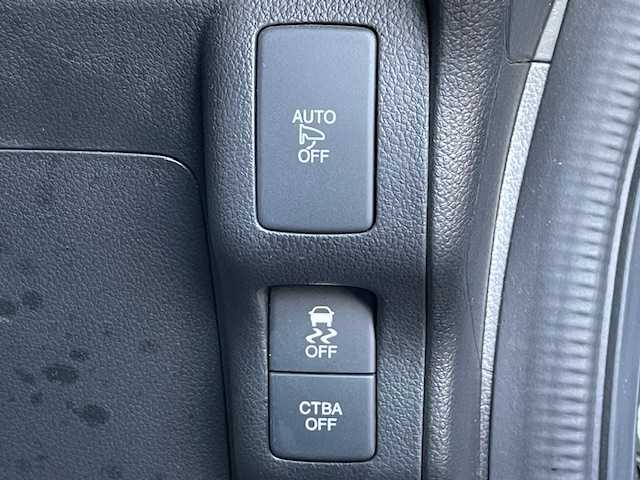 ホンダ Ｎ ＢＯＸ G SSパッケージ 宮城県 2017(平29)年 6万km ブリティッシュグリーンP 登録時走行距離59715km/プッシュスタート/パワーステアリング/パワーウインドウ/スペアキー有り/シートヒーター/ステアリングリモコン/両側パワースライドドア/アイドリングストップ/AAC/電動格納ミラー/バックカメラ/タイヤ【ブリヂストン・セイバーリング】24年製/横滑り防止/CTBA　offスイッチ/ドライブレコーダー/純正フロアマット/純正ワンセグナビ/CD/SD・USB/AM/FM/Bluetooth接続/ABS/盗難防止装置/衝突軽減装置/オートライト/純正アルミホイール