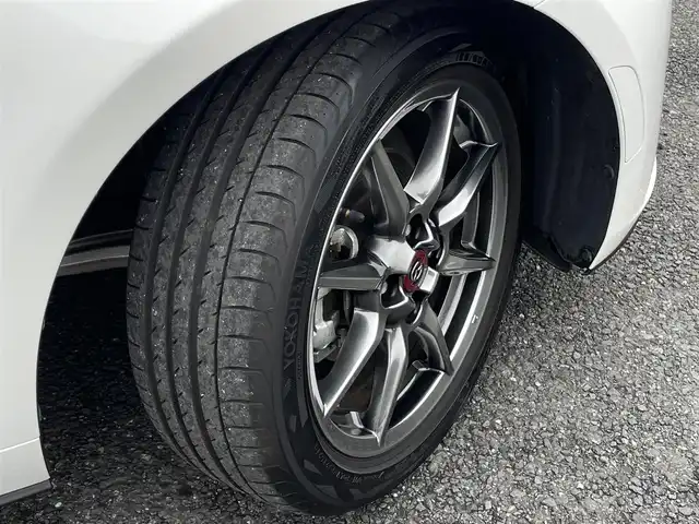 マツダ ロードスター 100周年特別記念車 千葉県 2021(令3)年 1万km スノーフレイクホワイトパールマイカ 純正ナビ(CD/DVD/AUX)/フルセグTV/バックカメラ/Bluetooth/レザーシート/シートヒーター/ビルトインETC/ドライブレコーダー/クルーズコントロール/コーナーセンサー/レーンキープアシスト/横滑り防止装置/ステアリングスイッチ/純正LEDライト