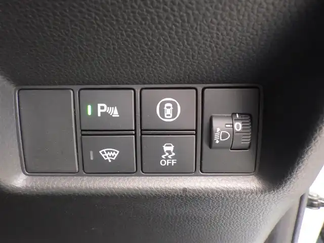 ホンダ フィット e:HEVクロスター 千葉県 2020(令2)年 3.4万km サーフブルー ホンダセンシング/・衝突軽減ブレーキ（CMBS）/・車線維持支援システム（LKAS）/・アダプティブクルーズコントロール（ACC）/・誤発進抑制機能/・後方誤発進抑制機能/アイドリングストップ/純正メモリーナビ/【CD再生可】/バックカメラ/ETC/LEDヘッドライト/フォグライト/ウインカーミラー/ステアリングスイッチ/コーナーセンサー/純正16インチアルミホイル/サイド/カーテンエアバッグ/スマートキー