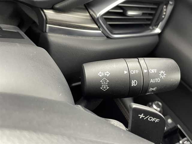 マツダ ＣＸ－５ XD Lパッケージ 熊本県 2017(平29)年 6.9万km ジェットブラックマイカ メーカーオプション/・BOSEサウンドシステム/・地デジ/CD/DVD/アドバンスドスマートシティブレーキ/後退時スマートシティブレーキサポート/誤発進抑制機能/スマートブレーキサポート/レーダークルーズコントロール/ブラインドスポットモニタリング/車線逸脱警報システム/レーンキープアシストシステム/リアパーキングセンサー/ドライバーアテンションアラート/純正SDナビ/フルセグTV/【CD/DVD/Bluetooth/USB/AUX】/バックカメラ/ETC/パドルシフト/ヘッドアップディスプレイ/パワーバックドア/レザーシート/D/N席パワーシート/D/N席シートヒーター/ステアリングヒーター/オートライト/アダプティブLEDヘッドライト/シグネチャーLEDランプ/225/55R19インチ純正AW/プッシュスタート/スマートキー/スペアキー/純正フロアマット/保証書/取扱説明書
