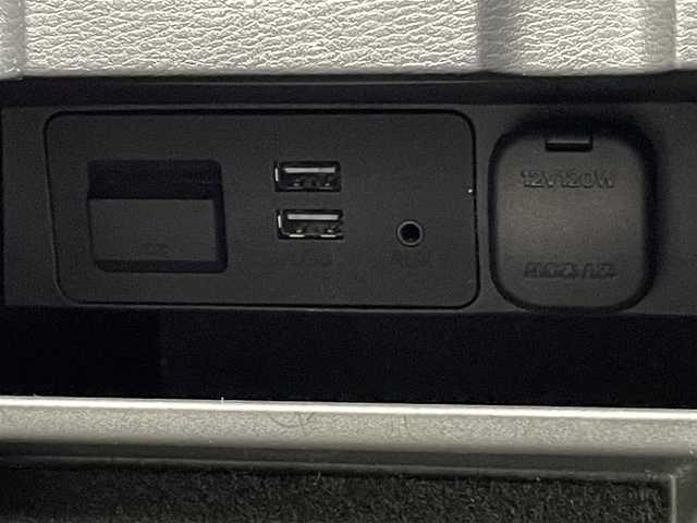 マツダ ＣＸ－５ XD Lパッケージ 鹿児島県 2017(平29)年 6.9万km ジェットブラックマイカ メーカーオプション/・BOSEサウンドシステム/・地デジ/CD/DVD/アドバンスドスマートシティブレーキ/後退時スマートシティブレーキサポート/誤発進抑制機能/スマートブレーキサポート/レーダークルーズコントロール/ブラインドスポットモニタリング/車線逸脱警報システム/レーンキープアシストシステム/リアパーキングセンサー/ドライバーアテンションアラート/純正SDナビ/フルセグTV/【CD/DVD/Bluetooth/USB/AUX】/バックカメラ/ETC/パドルシフト/ヘッドアップディスプレイ/パワーバックドア/レザーシート/D/N席パワーシート/D/N席シートヒーター/ステアリングヒーター/オートライト/アダプティブLEDヘッドライト/シグネチャーLEDランプ/225/55R19インチ純正AW/プッシュスタート/スマートキー/スペアキー/純正フロアマット/保証書/取扱説明書