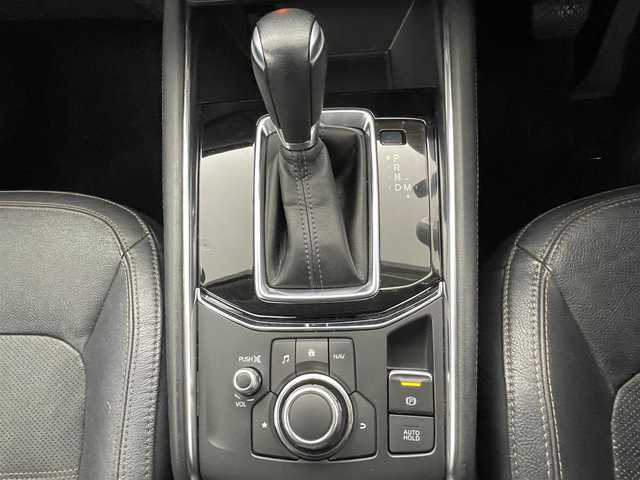 マツダ ＣＸ－５ XD Lパッケージ 鹿児島県 2017(平29)年 6.9万km ジェットブラックマイカ メーカーオプション/・BOSEサウンドシステム/・地デジ/CD/DVD/アドバンスドスマートシティブレーキ/後退時スマートシティブレーキサポート/誤発進抑制機能/スマートブレーキサポート/レーダークルーズコントロール/ブラインドスポットモニタリング/車線逸脱警報システム/レーンキープアシストシステム/リアパーキングセンサー/ドライバーアテンションアラート/純正SDナビ/フルセグTV/【CD/DVD/Bluetooth/USB/AUX】/バックカメラ/ETC/パドルシフト/ヘッドアップディスプレイ/パワーバックドア/レザーシート/D/N席パワーシート/D/N席シートヒーター/ステアリングヒーター/オートライト/アダプティブLEDヘッドライト/シグネチャーLEDランプ/225/55R19インチ純正AW/プッシュスタート/スマートキー/スペアキー/純正フロアマット/保証書/取扱説明書