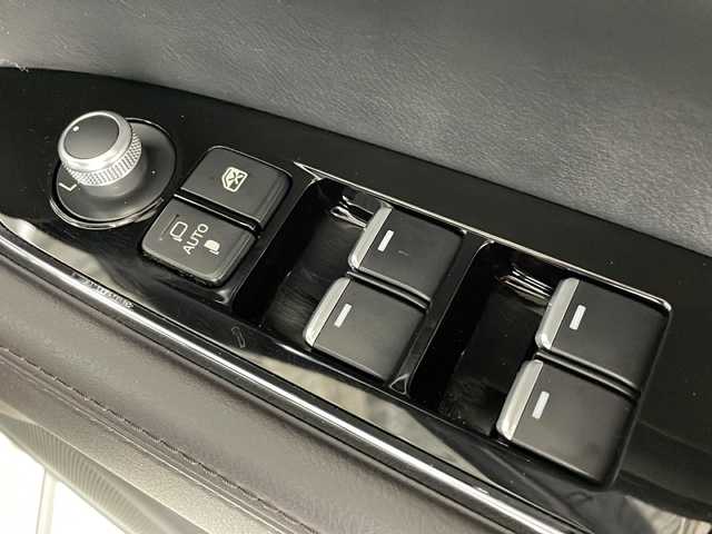 マツダ ＣＸ－５ XD エクスクルーシブモード 福岡県 2019(令1)年 4.6万km スノーフレイクホワイトパールマイカ 純正SDナビゲーション/フルセグテレビ/全方位カメラ/BOSEサウンドシステム/全席シートヒーター/ハンドルヒーター/パワーシート/パワーバックドア/LEDヘッドライト/コーナーセンサー/レーダークルーズコントロール/純正19インチアルミホイール/革巻きステアリング/アイドリングストップ/スマートキー/プッシュスタートエンジン/純正フロアマット/ドアバイザー