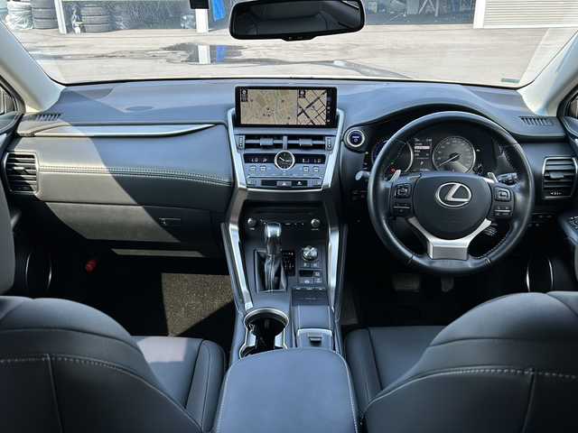レクサス ＮＸ 300h Iパッケージ 道北・旭川 2019(平31)年 7.5万km ソニッククォーツ ・純正ナビ/BT/DVD/CD/SD/DTV/AUX/・黒本革シート/・前席シートヒーター/・前席パワーシート/・全方位カメラ/・シーケンシャルウィンカー/・パワーバックドア/・純正ドライブレコーダー/・ステアリングヒーター/・オートマチックハイビーム/・レーダークルーズコントロール/・パドルシフト/・LDA/・PCS/・PKAS/・BSM/・HUD/・LEDヘッドライト/・LEDフォグ/・純正フロアマット/・保証書/・取説